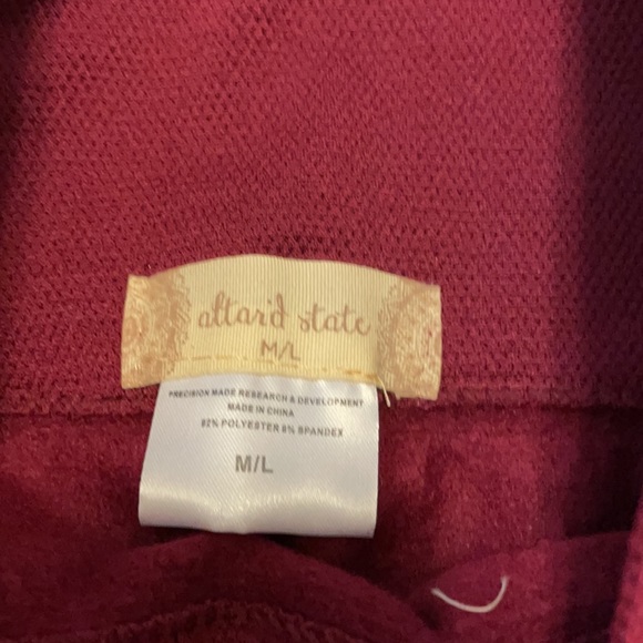 NWOT Bundle of Two Leggings - Picture 6 of 10